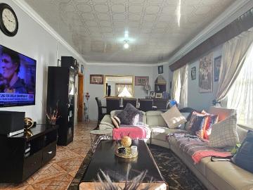 3 Bedroom House For Sale in South Hills