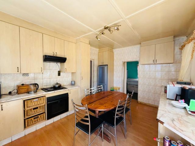 3 Bedroom House For Sale in South Hills