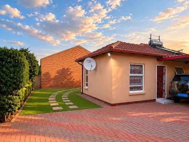3 Bedroom House For Sale in Southern Gateway
