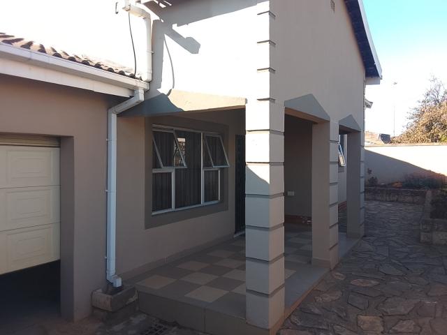 3 Bedroom House For Sale in Sobantu