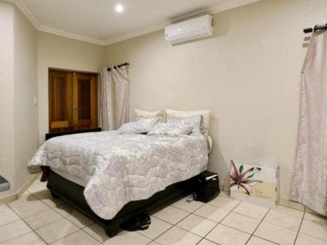 3 Bedroom House For Sale in Sonneveld
