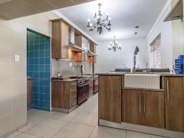 3 Bedroom House For Sale in Sophiatown