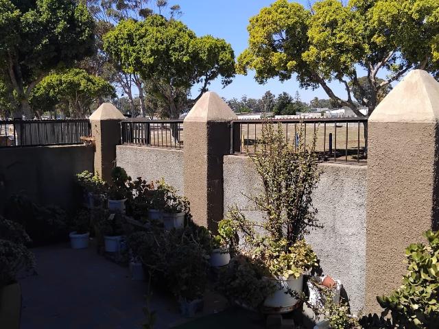 3 Bedroom House For Sale in Saxonsea