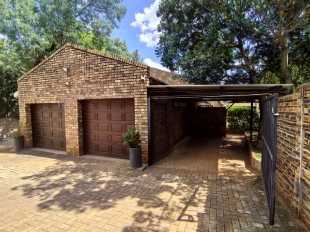 3 Bedroom House For Sale in Safari Gardens