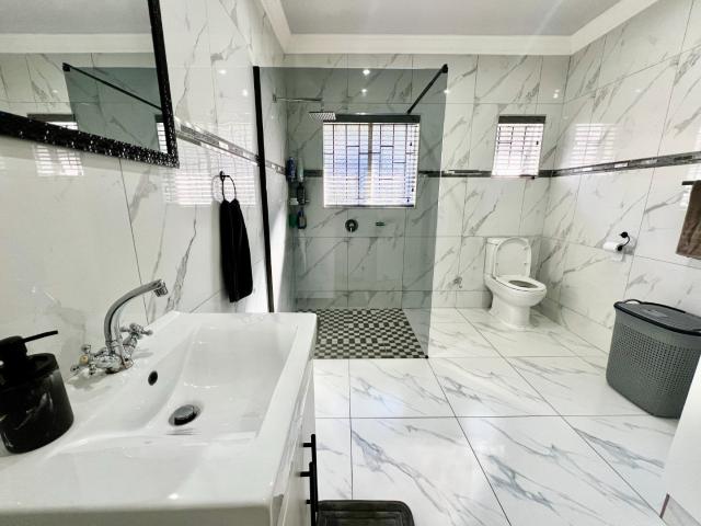 3 Bedroom House For Sale in Samanaville