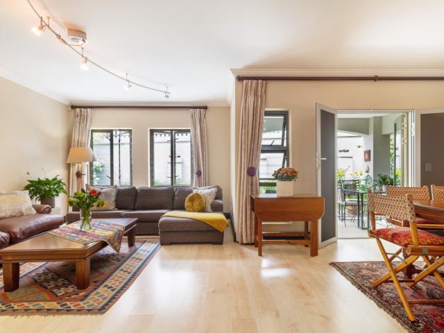 3 Bedroom House For Sale in Sandown