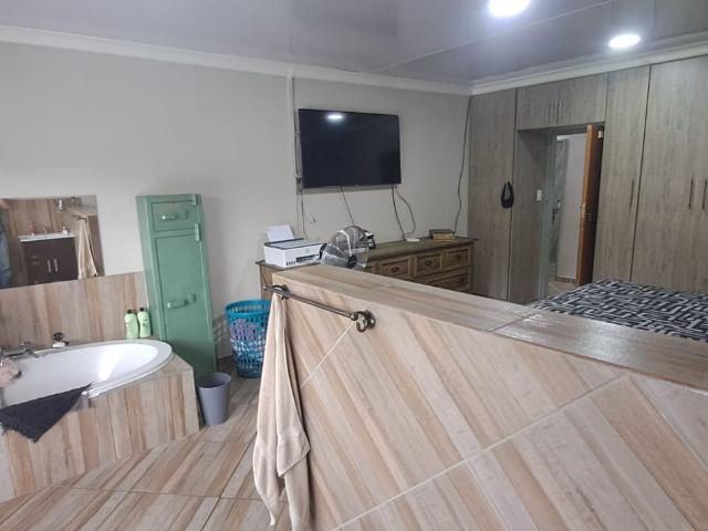 3 Bedroom House For Sale in Sasolburg Central