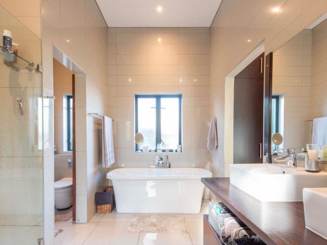 3 Bedroom House For Sale in Schonenberg