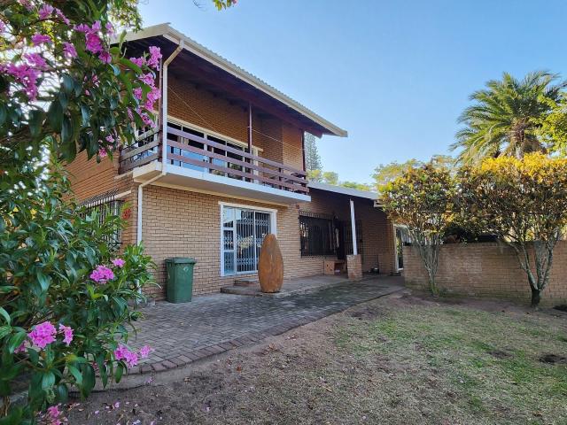 3 Bedroom House For Sale in Scottburgh South