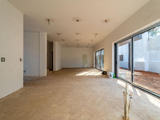 3 Bedroom House For Sale in Senderwood