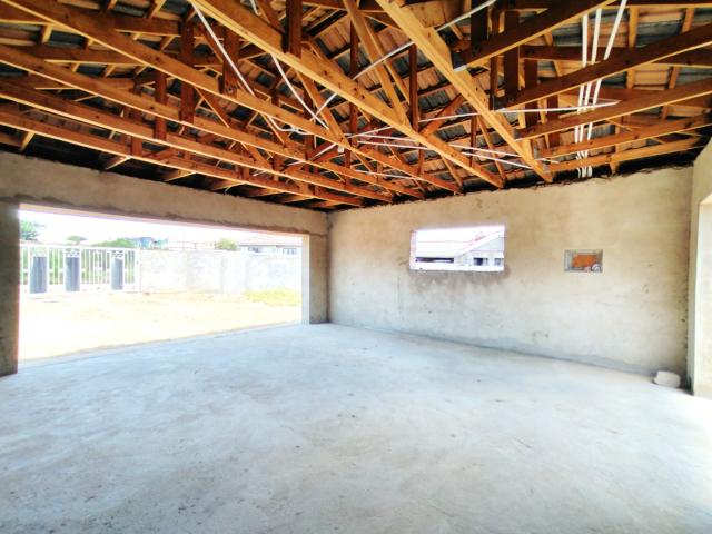 3 Bedroom House For Sale in Serala View