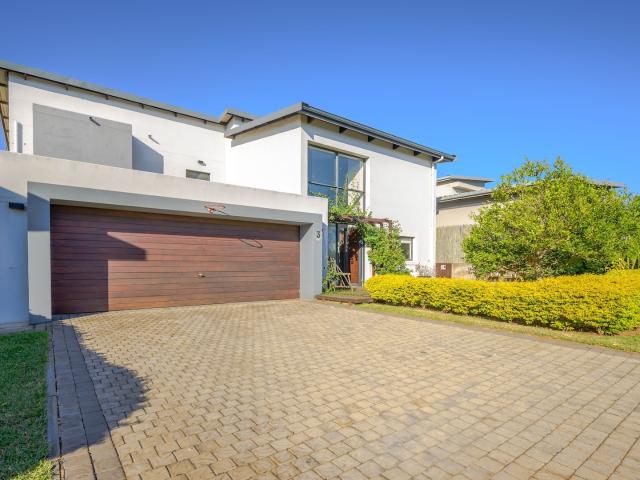 3 Bedroom House For Sale in Shakas Rock