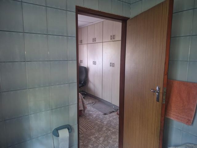 3 Bedroom House For Sale in Shallcross