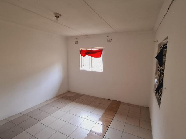 3 Bedroom House For Sale in Shallcross