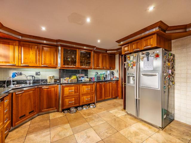 3 Bedroom House For Sale in Silver Lakes Golf Estate