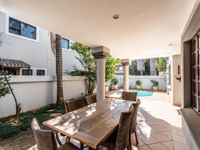 3 Bedroom House For Sale in Silver Lakes Golf Estate