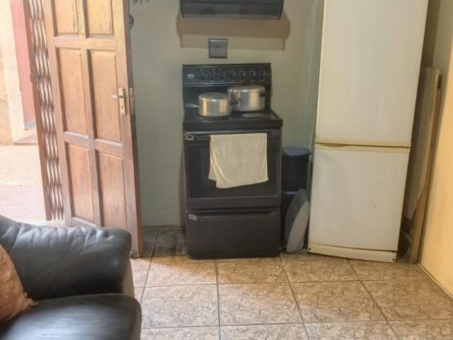 3 Bedroom House For Sale in Slovoville
