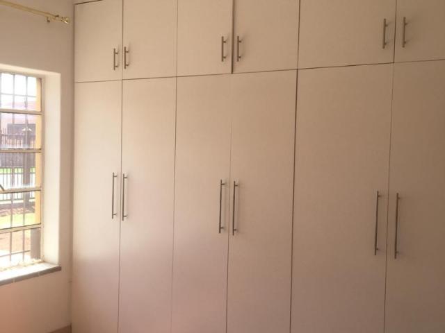 3 Bedroom House For Sale in Springs Central