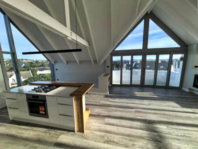 3 Bedroom House For Sale in St Francis Bay Village