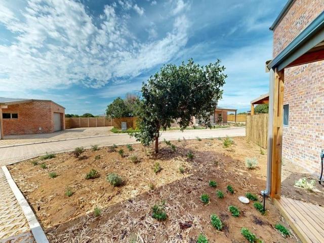 3 Bedroom House For Sale in Stilbaai Wes