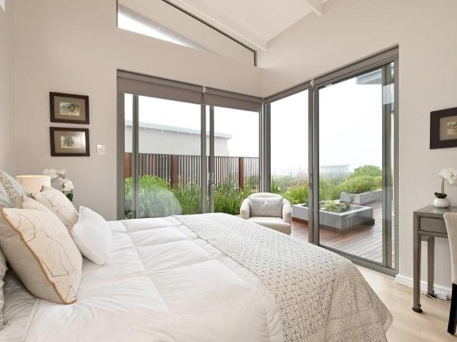 3 Bedroom House For Sale in Stilbaai Wes