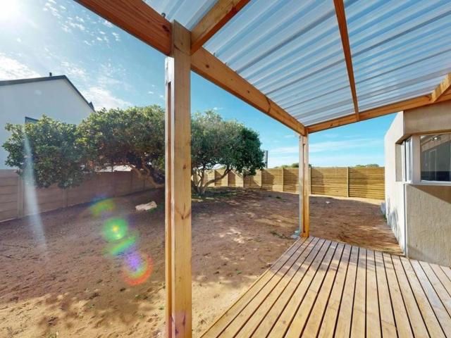3 Bedroom House For Sale in Stilbaai Wes