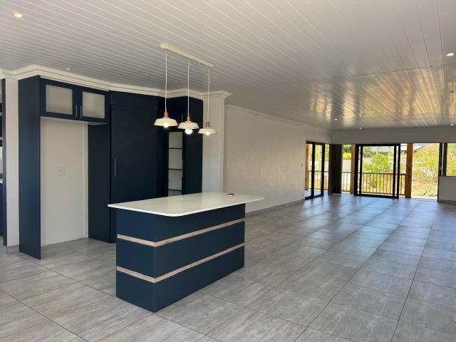 3 Bedroom House For Sale in Stilbaai Wes