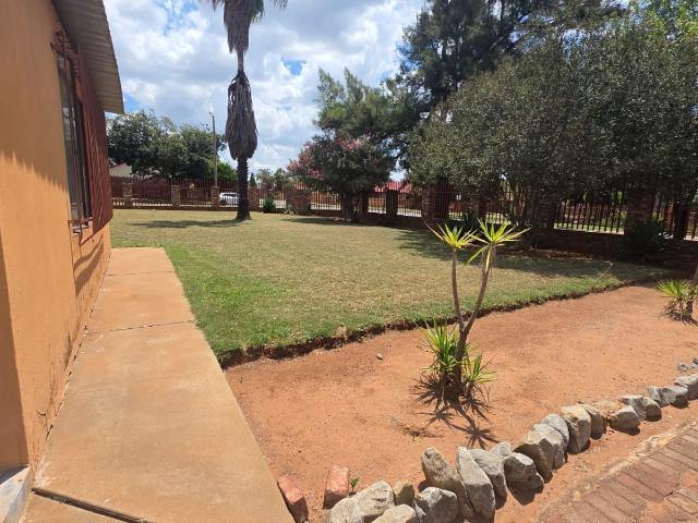3 Bedroom House For Sale in Stilfontein