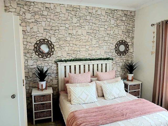 3 Bedroom House For Sale in Strelitzia Park