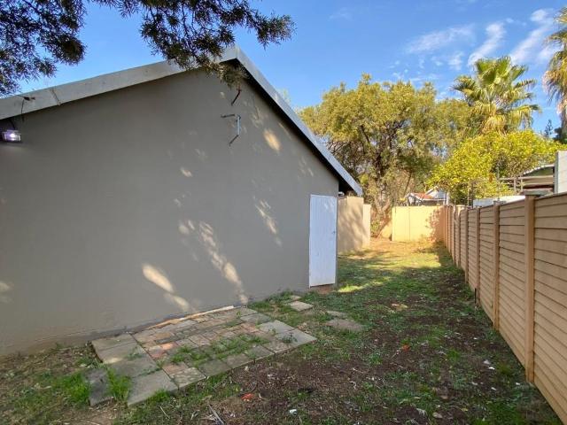 3 Bedroom House For Sale in Strubensvallei