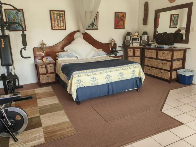 3 Bedroom House For Sale in Sunair Park