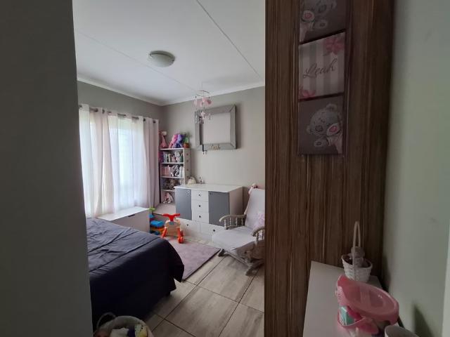 3 Bedroom House For Sale in Sunair Park