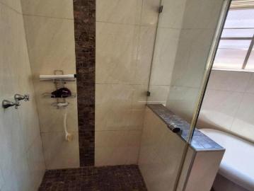 3 Bedroom House For Sale in Sunward Park