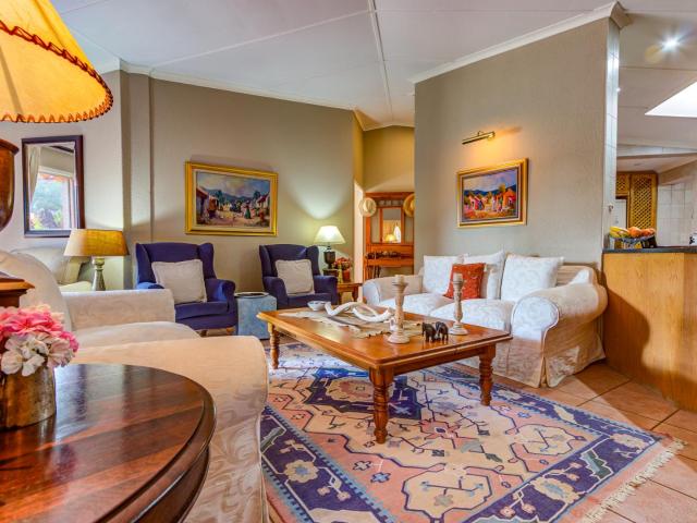 3 Bedroom House For Sale in Sunward Park