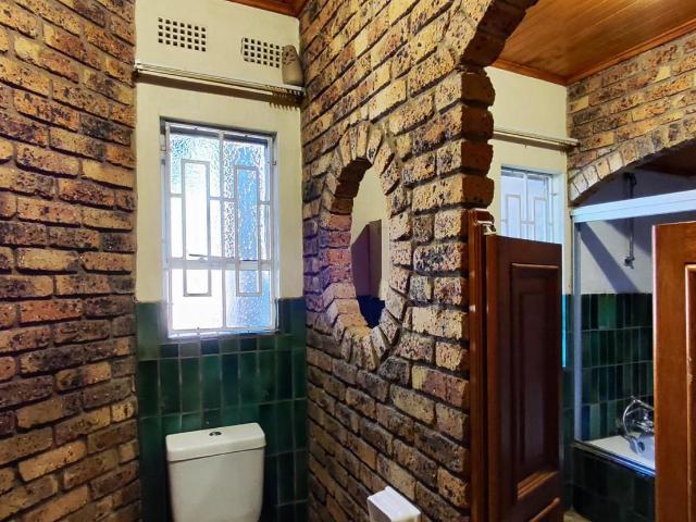 3 Bedroom House For Sale in Sunward Park