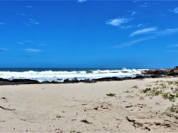 3 Bedroom House For Sale in Port Edward