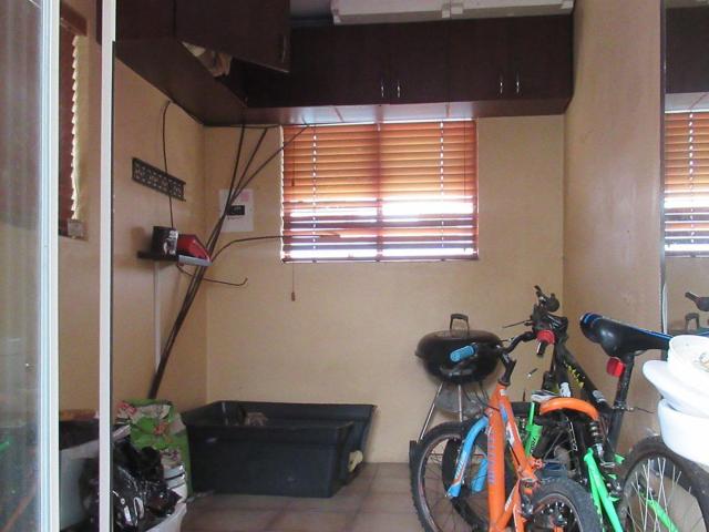 3 Bedroom House For Sale in Paulshof