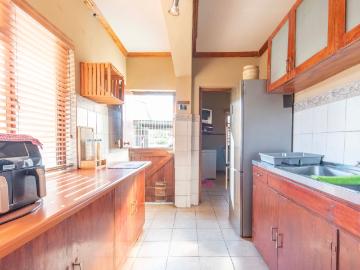 3 Bedroom House For Sale in Paarl North