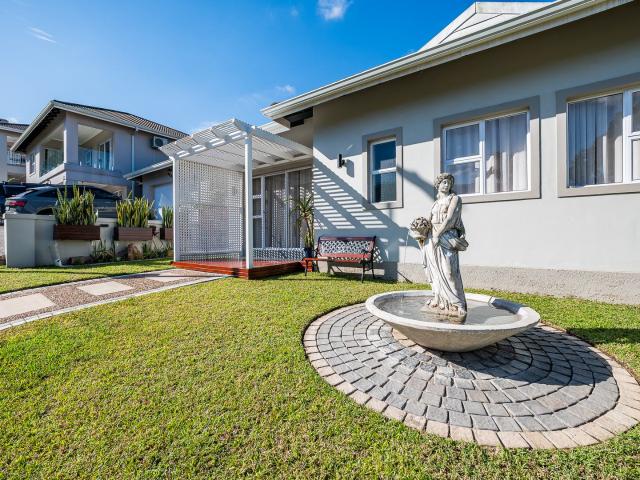 3 Bedroom House For Sale in Paradise Valley