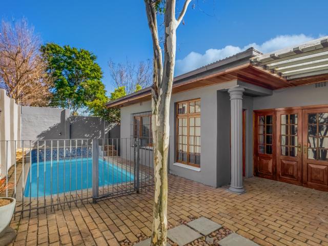 3 Bedroom House For Sale in Parkhurst