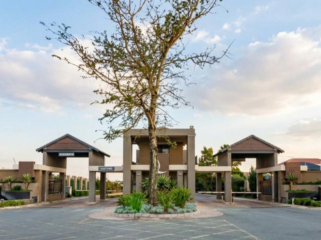 3 Bedroom House For Sale in Parkhaven