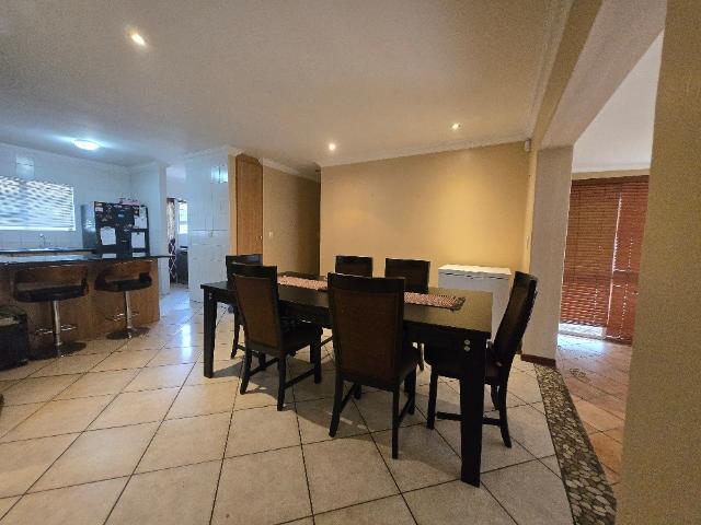 3 Bedroom House For Sale in Parklands