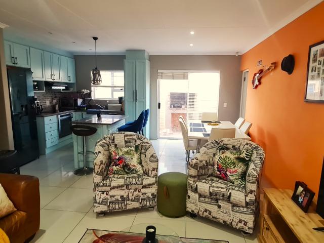 3 Bedroom House For Sale in Parsonsvlei