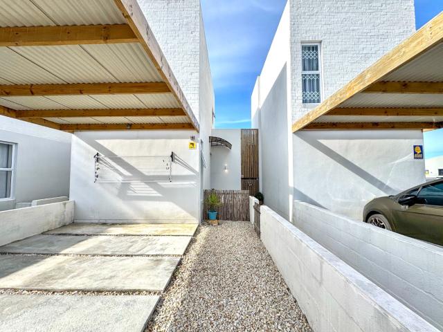 3 Bedroom House For Sale in Parsonsvlei