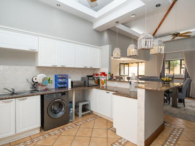 3 Bedroom House For Sale in Pecanwood Estate