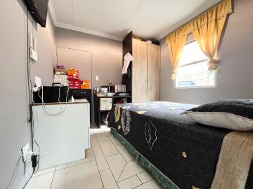 3 Bedroom House For Sale in Pelican Park