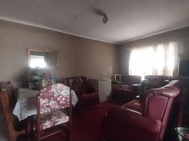 3 Bedroom House For Sale in Phuthaditjhaba
