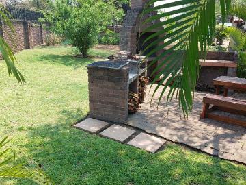 3 Bedroom House For Sale in Phalaborwa