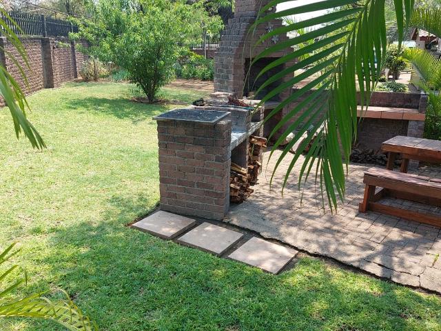 3 Bedroom House For Sale in Phalaborwa