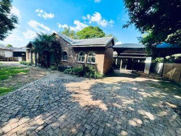 3 Bedroom House For Sale in Pierre Van Ryneveld